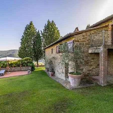 Casale Al Sole Tra Le Vecchie Vigne 6 And 10 Radda in Chianti